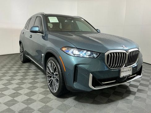 Used 2024 BMW X5 sDrive40i w/ Executive Package RWD image 4