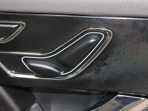 Used 2023 Lincoln Corsair FWD image 28