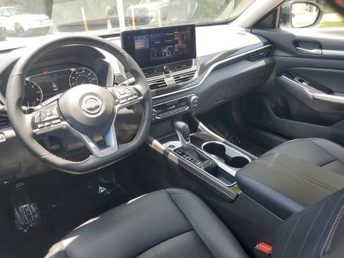 Certified 2025 Nissan Altima 2.5 SR w/ SR Premium Package FWD image 12