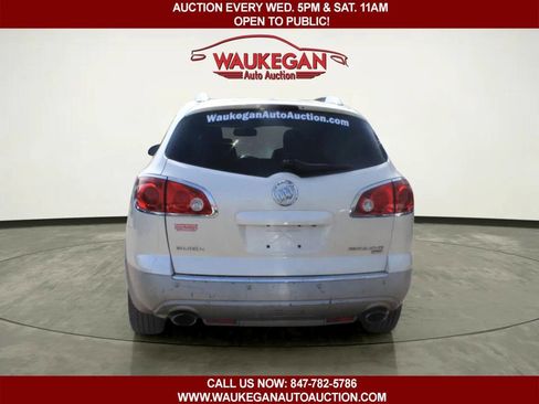 Used 2010 Buick Enclave CXL image 5