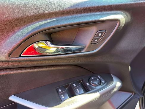 Used 2024 Chevrolet Trax RS w/ Driver Confidence Package FWD image 25