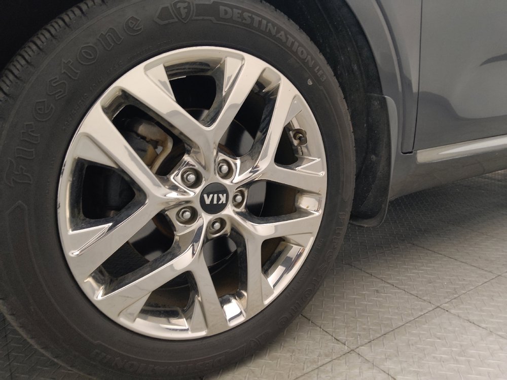 Used 2019 Kia Sorento SX FWD image 31