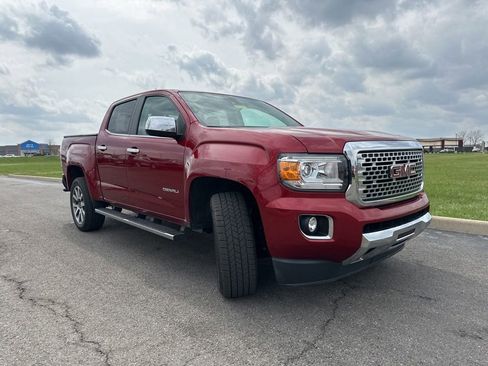 Used 2020 GMC Canyon Denali image 13