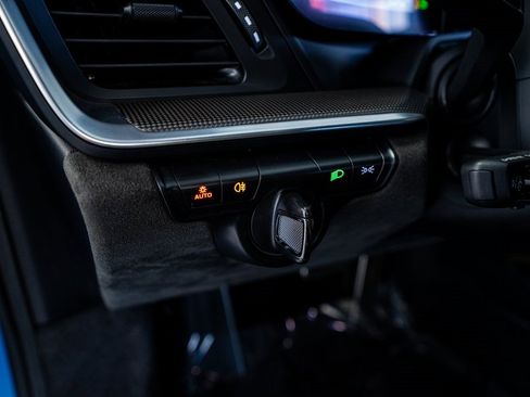 Used 2022 Porsche 911 Turbo S image 44