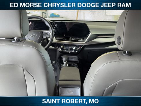 Used 2025 Chevrolet Trax ACTIV w/ Driver Confidence Package FWD image 36