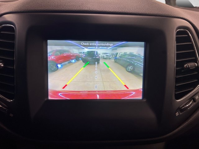 Used 2018 Jeep Compass Sport w/ Tech Group FWD image 14