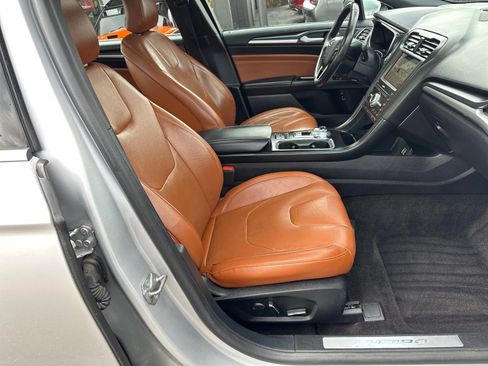 Used 2019 Ford Fusion Titanium FWD image 20