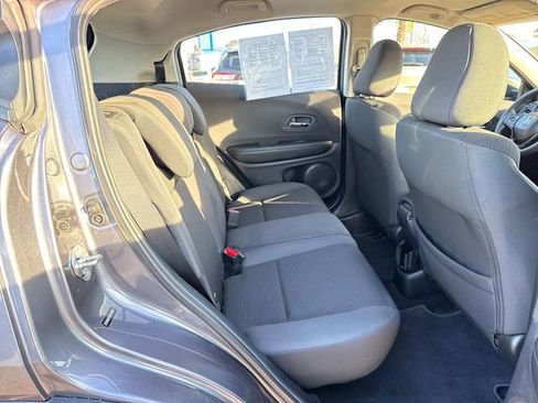 Used 2019 Honda HR-V LX image 13