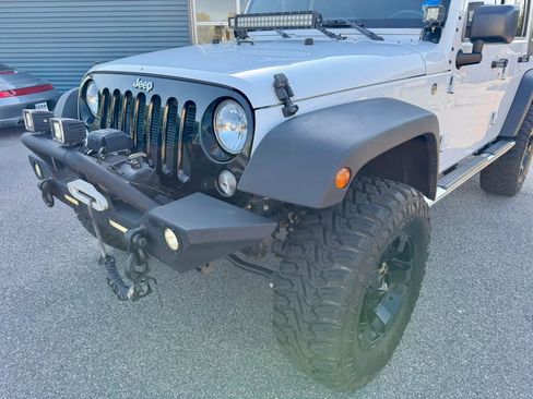 Used 2016 Jeep Wrangler Unlimited Sport w/ Quick Order Package 24S AWD/4WD image 11