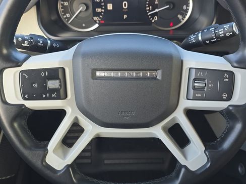 Used 2023 Land Rover Defender 110 SE AWD/4WD image 15