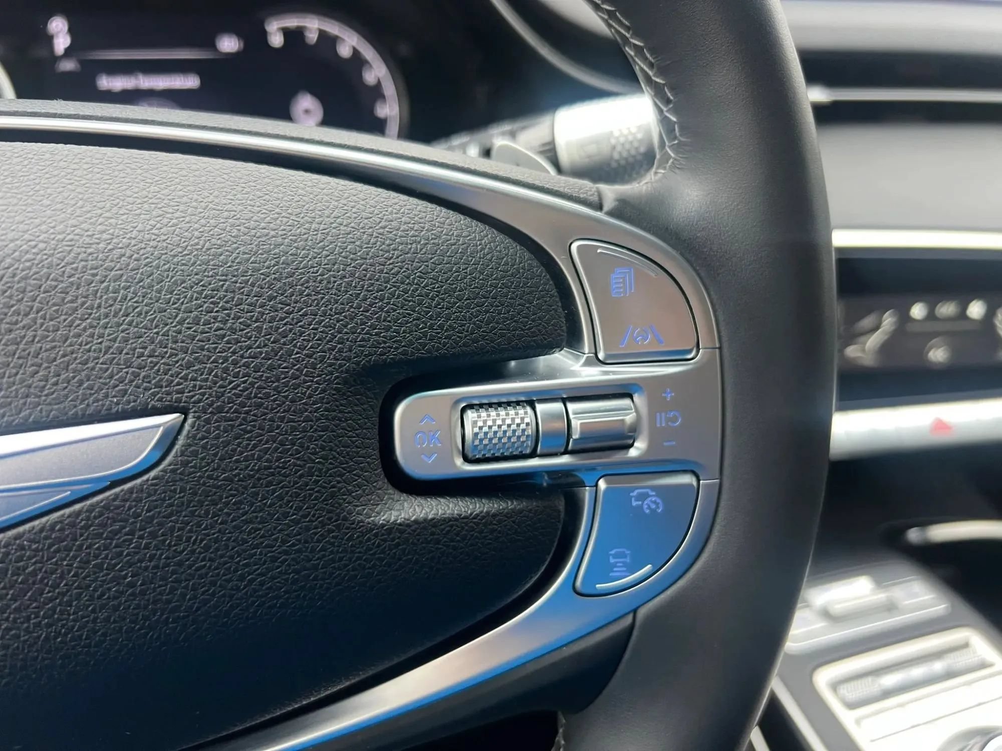 Used 2025 Genesis GV70 2.5T AWD/4WD image 20