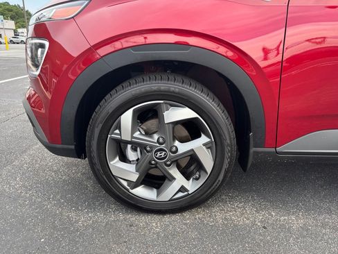 Certified 2025 Hyundai Venue Limited image 27