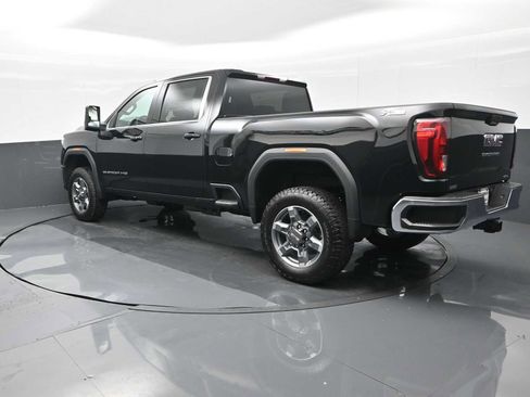 New 2025 GMC Sierra 2500 SLE w/ SLE Value Package; image 6