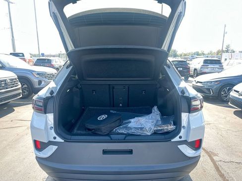 New 2025 Volkswagen ID.4 Pro S image 48