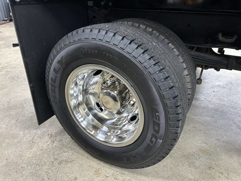 Used 2023 Ford F350 XL w/ Snow Plow Prep Package image 32