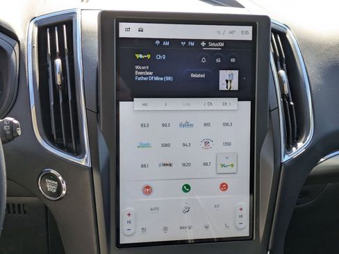 Used 2024 Ford Edge Titanium image 23