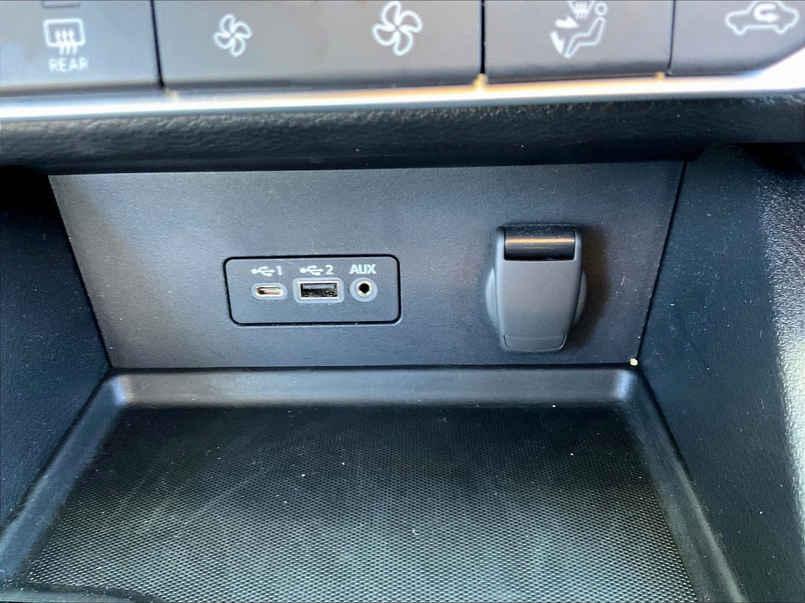 Used 2023 Nissan Sentra SV w/ All-Weather Package FWD image 17