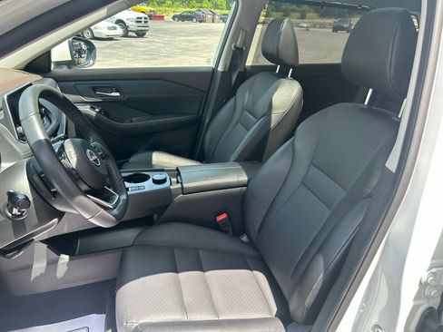 Used 2023 Nissan Rogue SV w/ SV Premium B Package AWD/4WD image 12