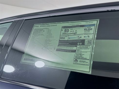 New 2025 Jeep Wagoneer S Launch Edition image 21