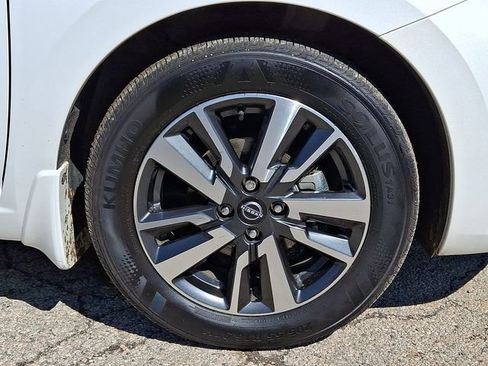 Used 2025 Nissan Versa SV w/ Trunk Package image 8