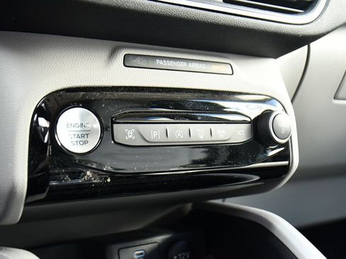 Used 2023 Ford Escape Platinum w/ Premium Technology Package image 29