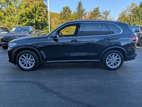 Used 2022 BMW X5 xDrive45e w/ Executive Package image 3