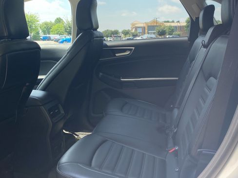 Used 2020 Ford Edge SEL w/ Convenience Package AWD/4WD image 19