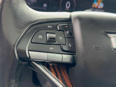 Used 2023 Cadillac Escalade Premium Luxury w/ Performance Package image 19