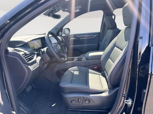New 2026 GMC Acadia AT4 w/ Luxury Package AWD/4WD image 20