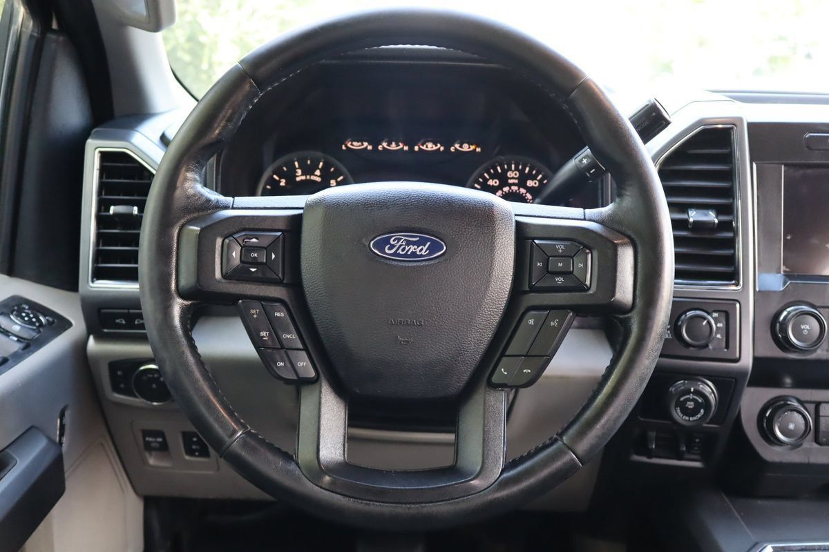 Used 2019 Ford F150 XLT w/ Equipment Group 302A Luxury AWD/4WD image 18