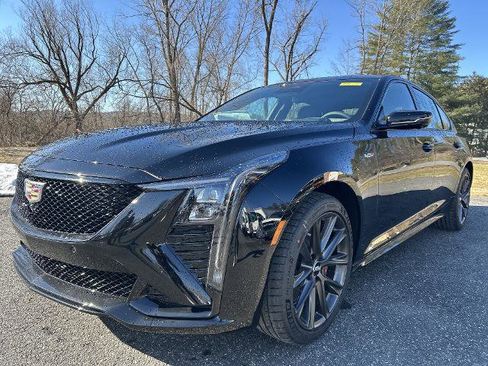 New 2026 Cadillac CT5 V AWD/4WD image 1