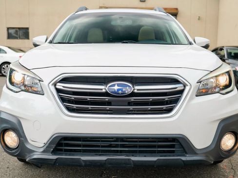 Used 2018 Subaru Outback 2.5i Limited w/ Popular Package #2 AWD/4WD image 2