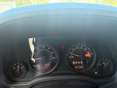 Used 2016 Jeep Patriot Latitude FWD image 11
