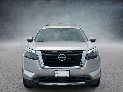 New 2025 Nissan Pathfinder Platinum w/ Cargo Package image 6