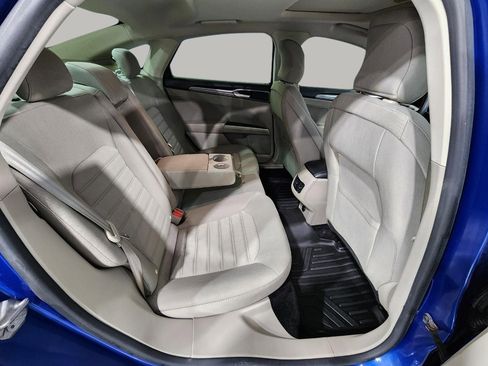 Used 2018 Ford Fusion SE w/ Fusion SE Technology Package image 33