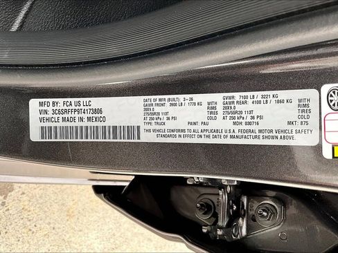 New 2026 RAM 1500 4x4 Crew Cab image 35