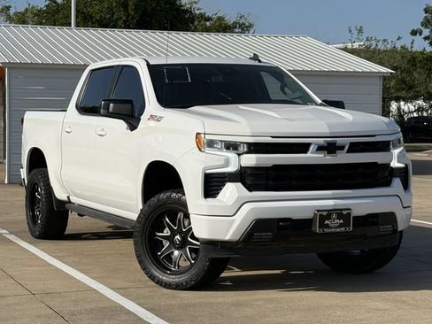 Used 2023 Chevrolet Silverado 1500 RST AWD/4WD image 2