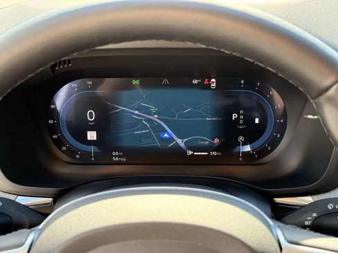 Certified 2025 Volvo XC60 B5 Plus image 17