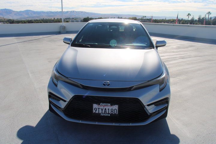 Used 2025 Toyota Corolla SE FWD image 7
