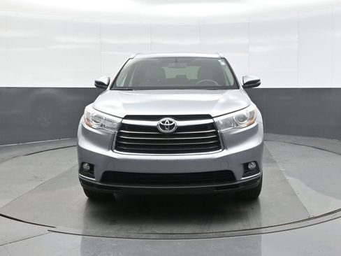 Used 2015 Toyota Highlander XLE image 2