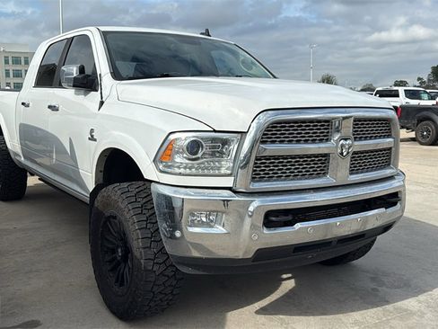 Used 2016 RAM 2500 Laramie w/ Convenience Group image 3