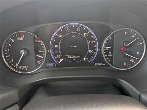 Used 2023 Buick Enclave Avenir w/ Avenir Technology Package image 35