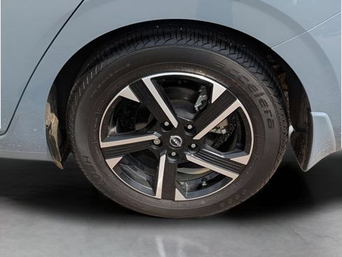 Used 2024 Nissan Sentra SV FWD image 3