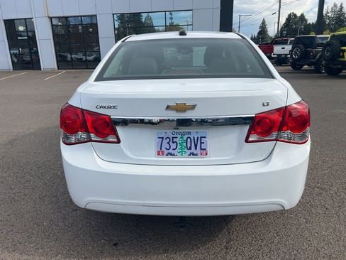 Used 2015 Chevrolet Cruze LT image 6