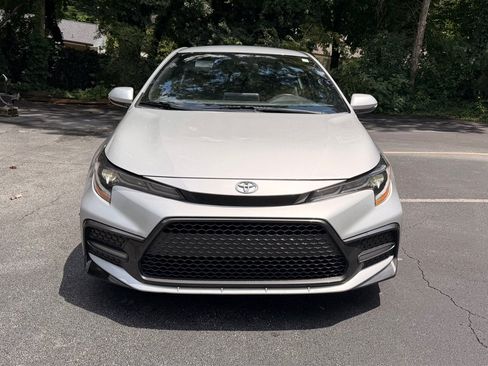 Used 2021 Toyota Corolla SE FWD image 3
