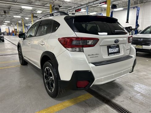Certified 2022 Subaru Crosstrek 2.0i Premium image 6