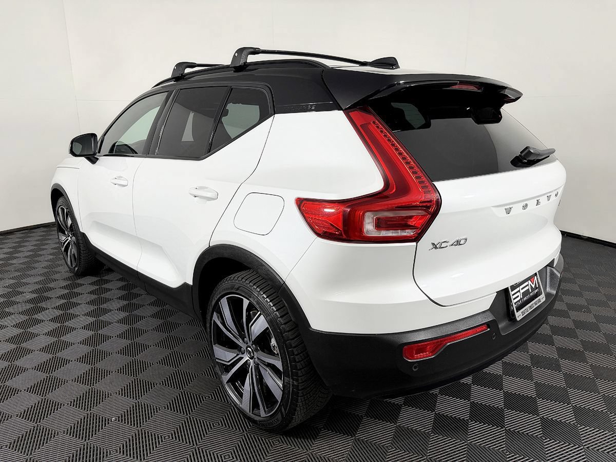 Used 2021 Volvo XC40 P8 Recharge w/ Advanced Package AWD/4WD image 8