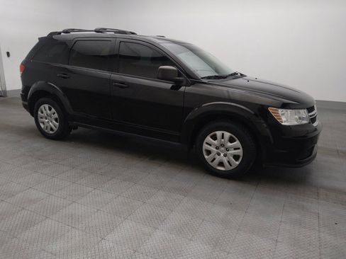 Used 2019 Dodge Journey SE image 11