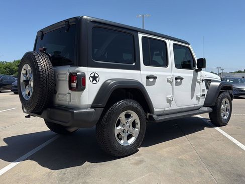 Used 2021 Jeep Wrangler Unlimited Sport AWD/4WD image 9