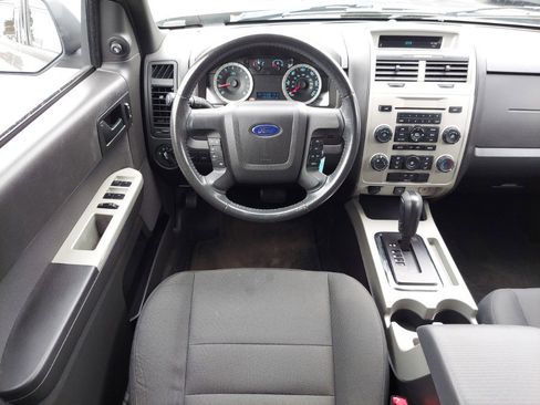 Used 2010 Ford Escape XLT image 10